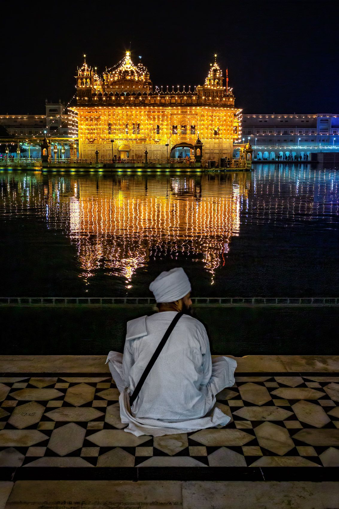 The Sikh Way At The Golden Temple Louis Montrose Photography 8233