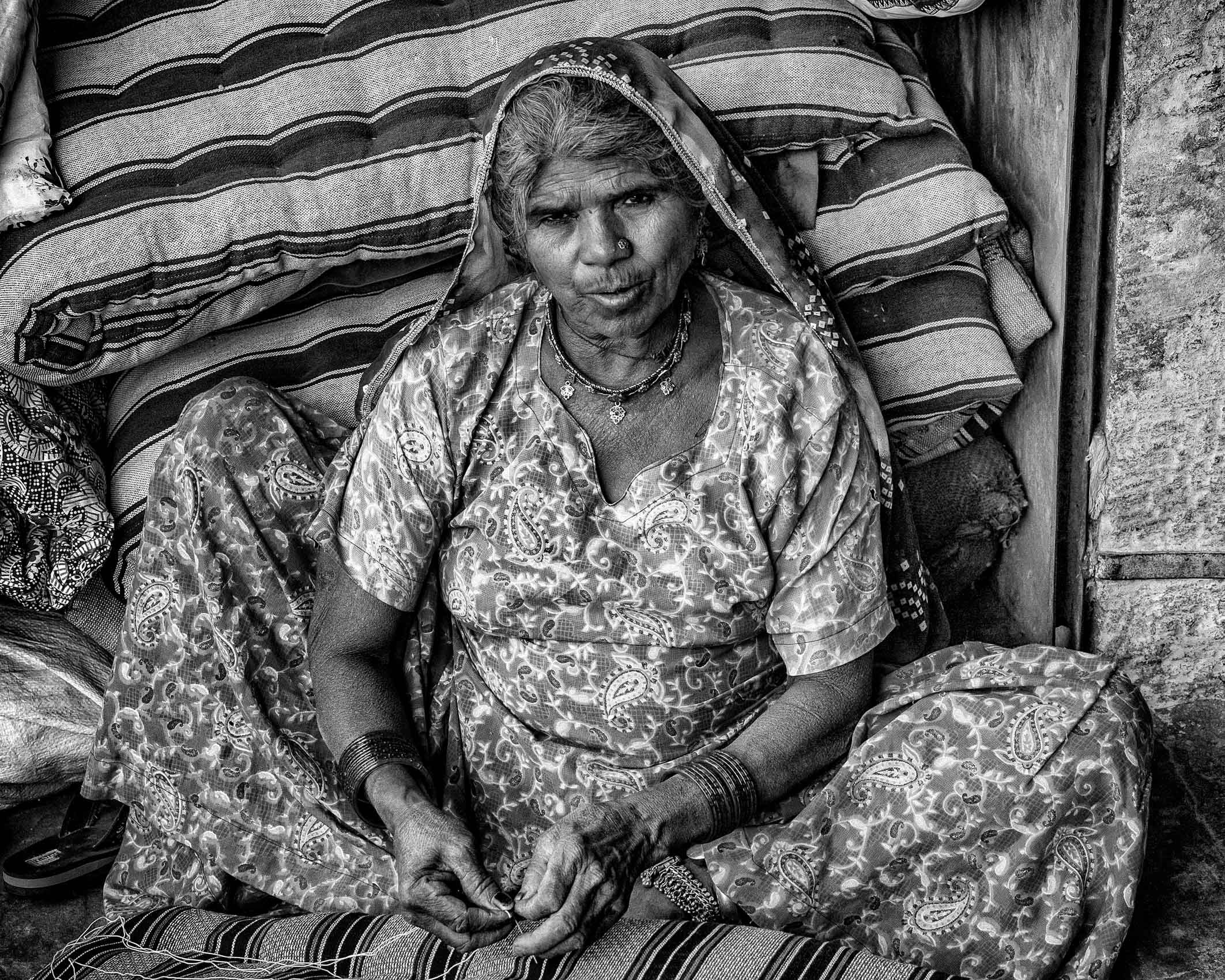 Stitching Bedding (Luni, Rajasthan) work.textiles-9.jpg