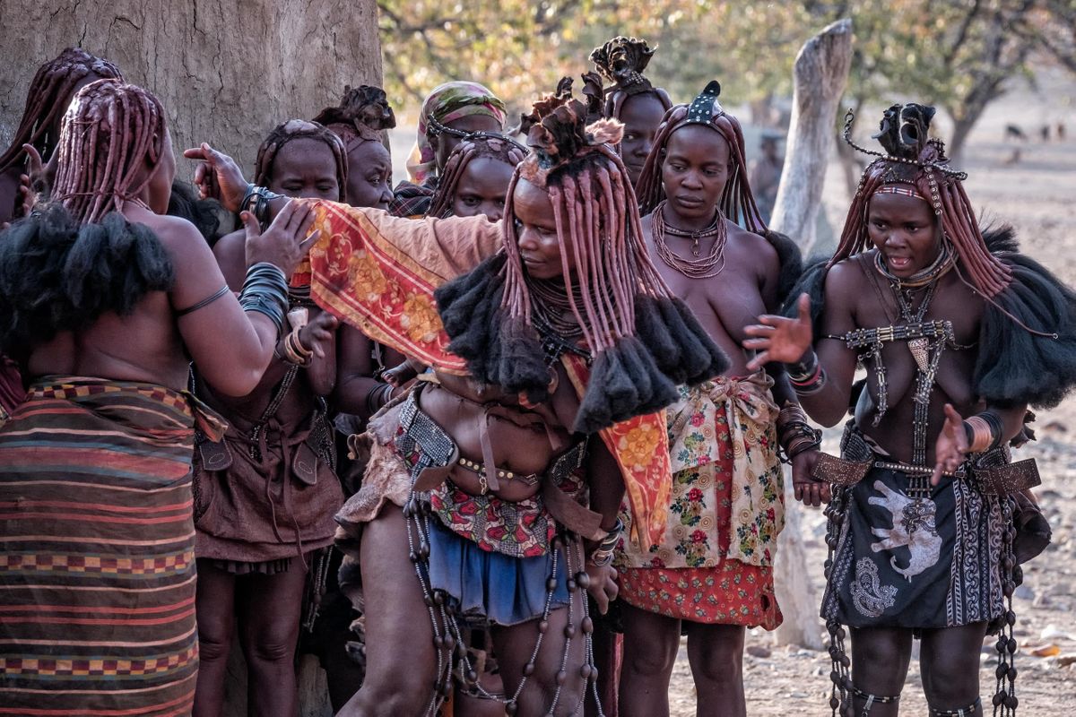 The Himba of Namibia - LOUIS MONTROSE PHOTOGRAPHY