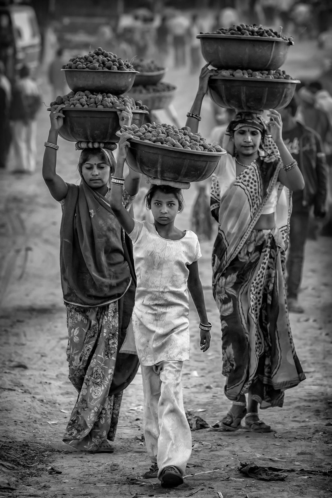 Dung Gatherers (Pushkar, Rajasthan) work.laborers-19.jpg