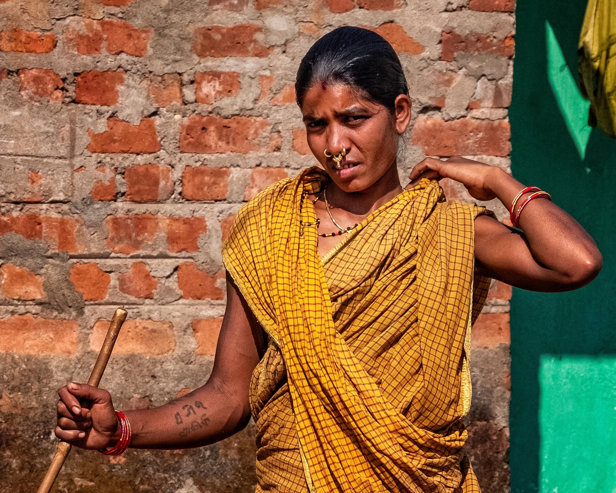 portraits-of-adivasi-women-in-odisha-louis-montrose-photography