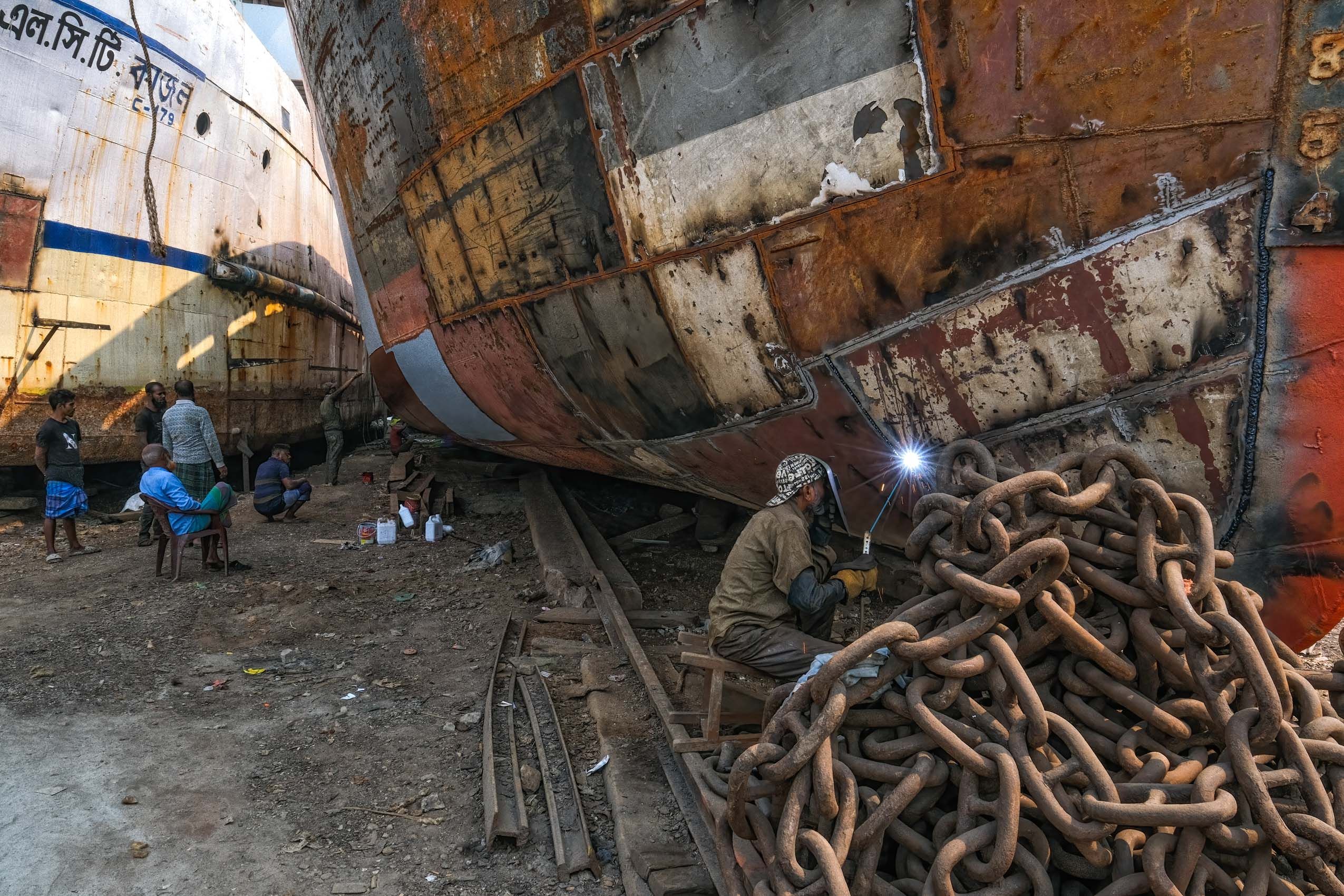 Ship-6.jpg