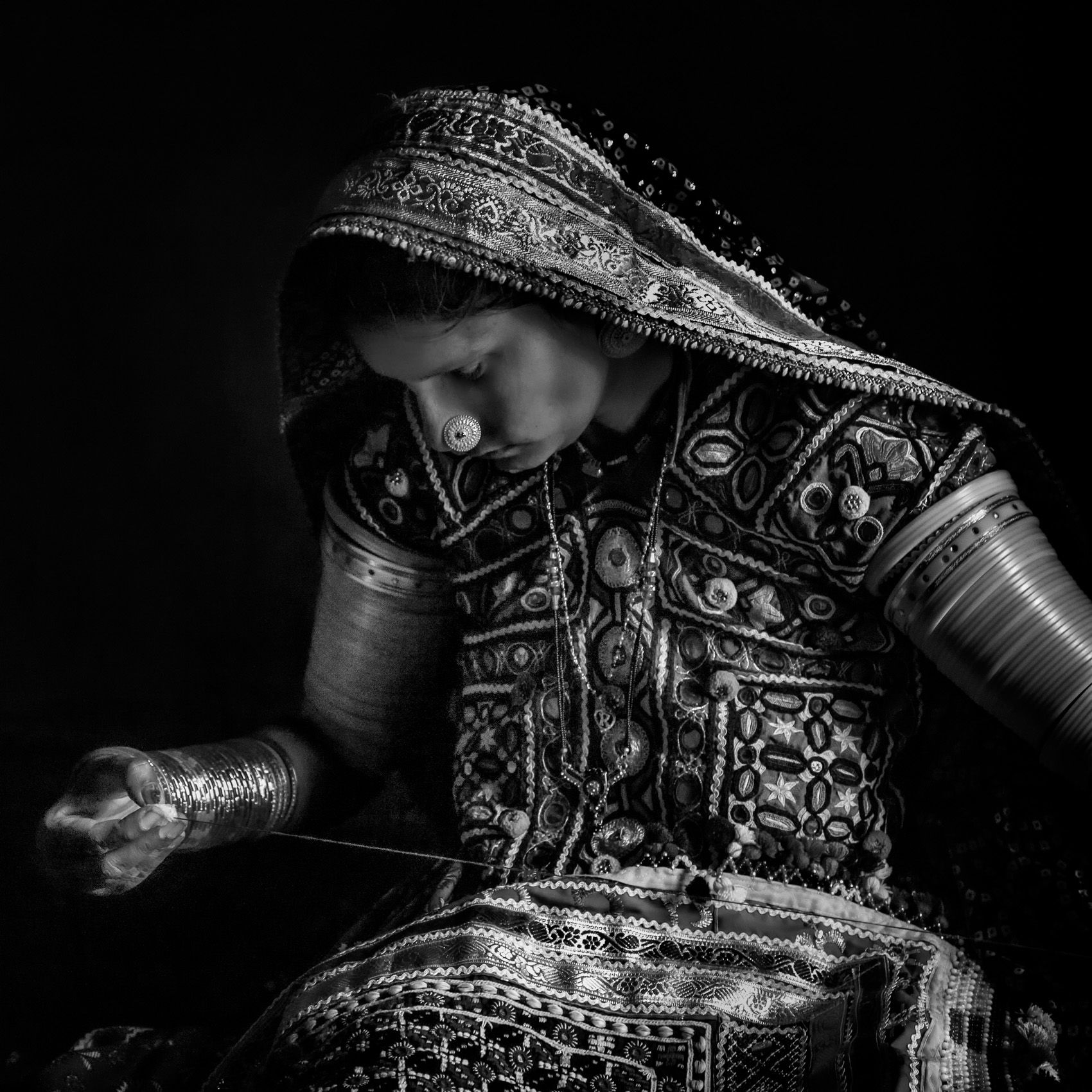 Embroiderer (Village in the Rann of Kutch, Gujarat) work.textiles-22.jpg