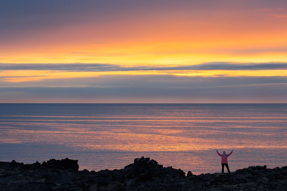 Adri-silhouette_S6A7238-Skardavik,-West-Iceland.jpg