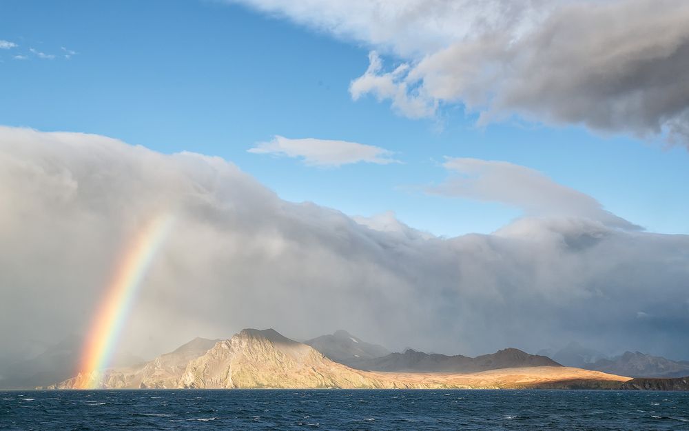 Rainbow over Luisa Bay_A3I5693-South Georgia Island.jpg
