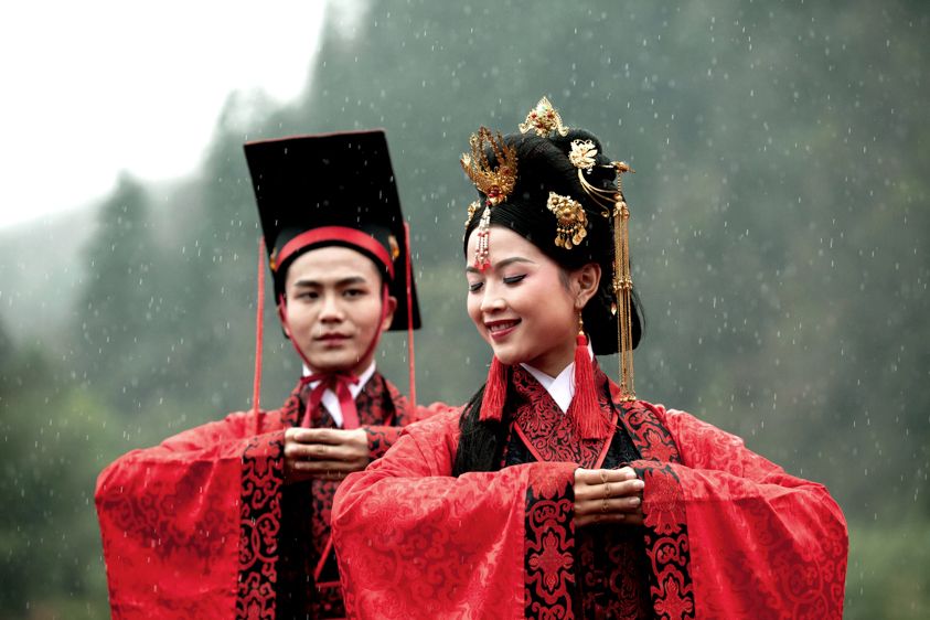 Xidi Ancient Village, China,    Copyright Melissa Lynn 2019 Chinese Bride and Groom