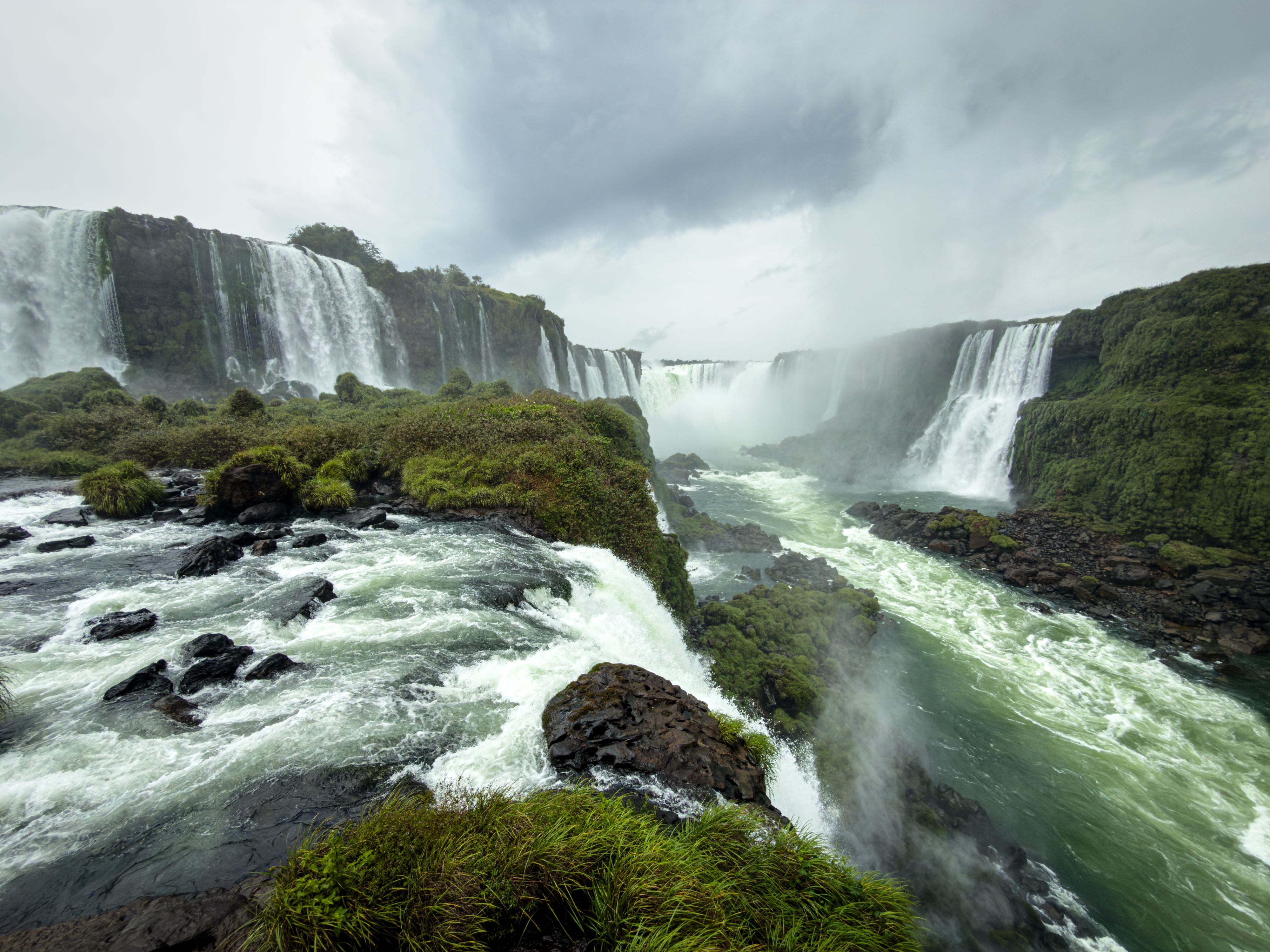 Iguazu Falls.jpg