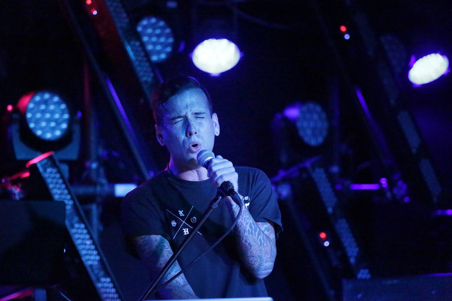 11 Mystery-Skulls_Mercury-Lounge_10152013_Basil-Rodericks01.jpg