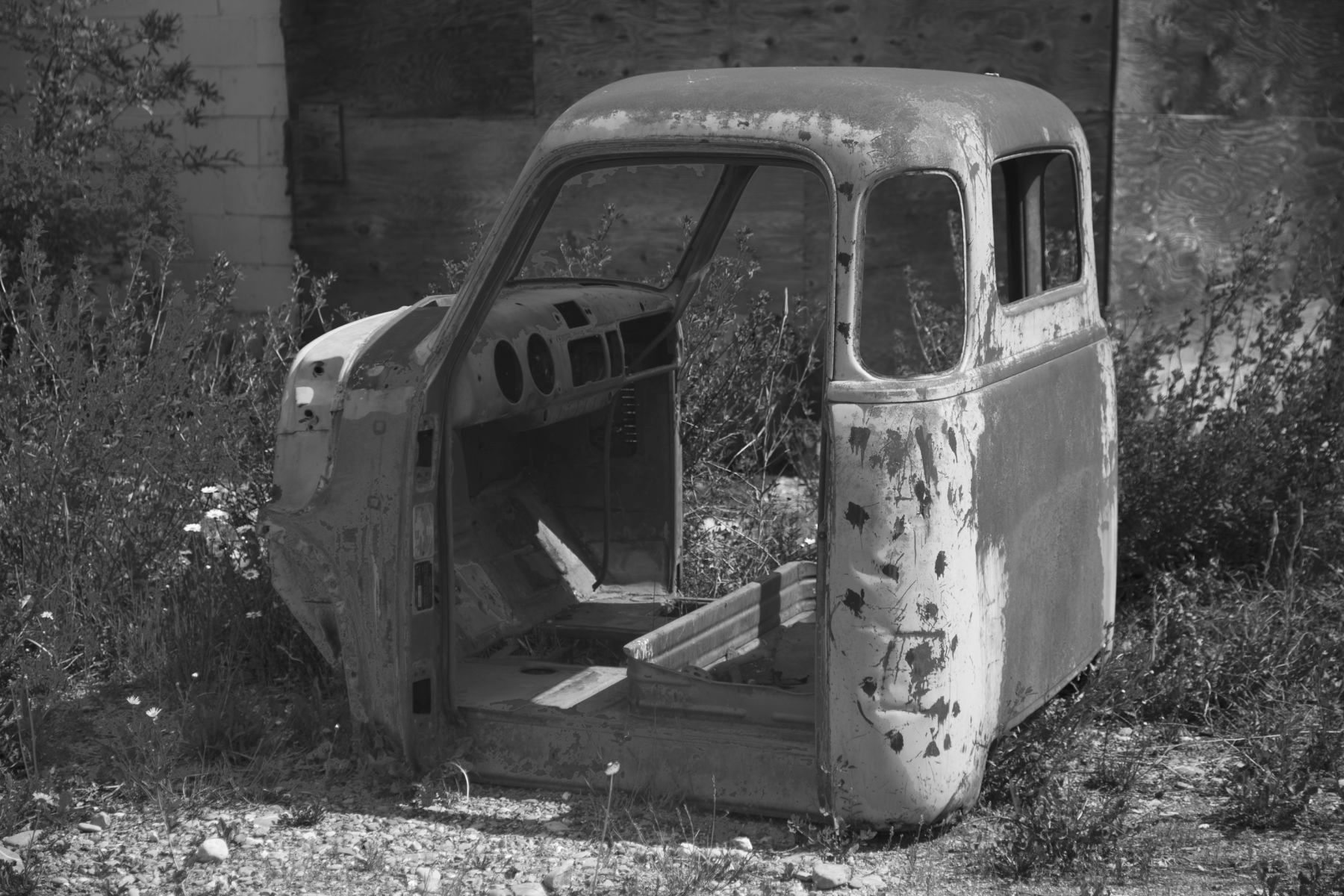 1r17_oldcar_b_c_canada