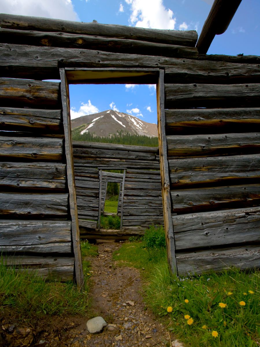 1r8_x10__5093_independenceghosttownzz0h0473