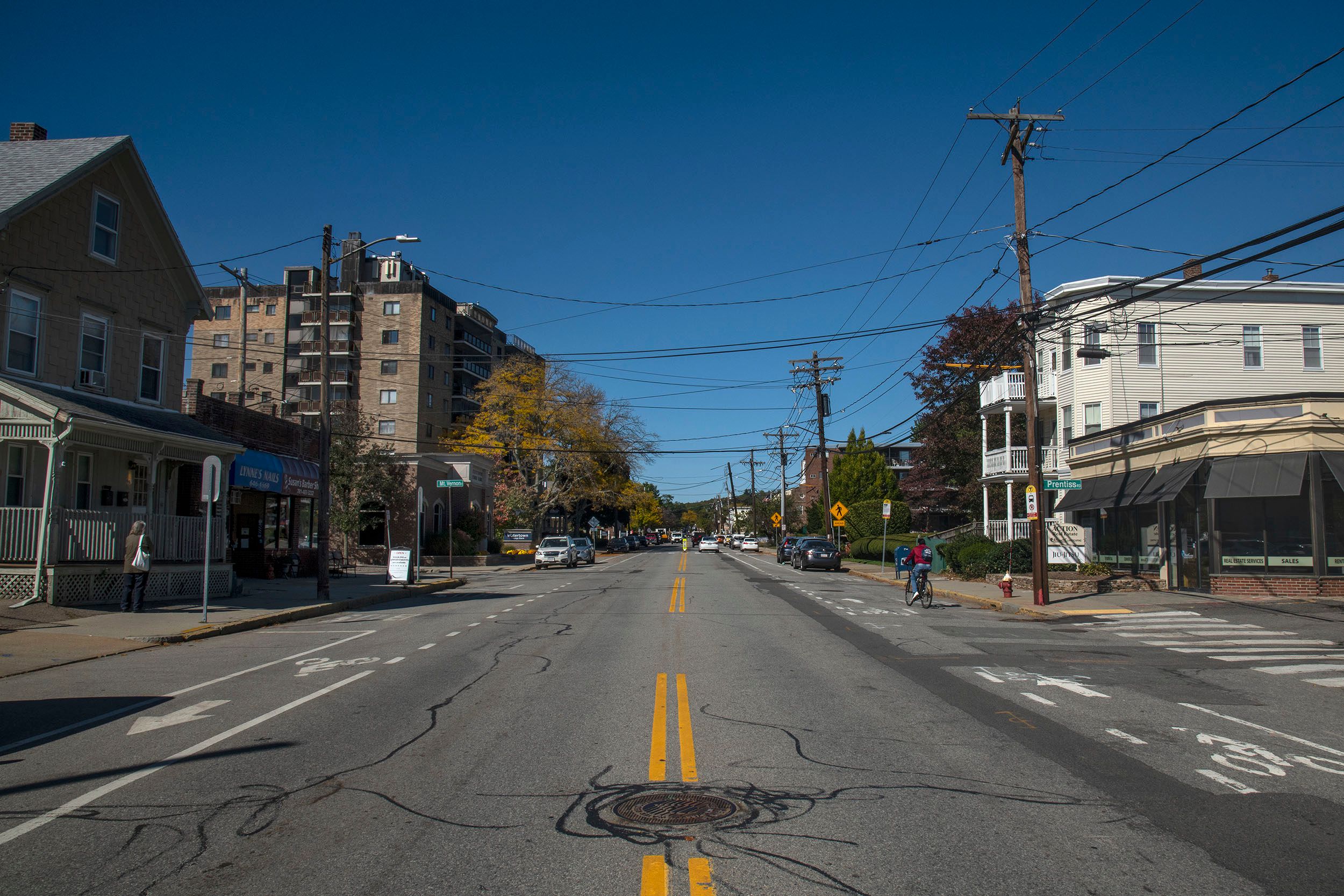 Cutler-Tufts Tavern / Massachusetts Ave