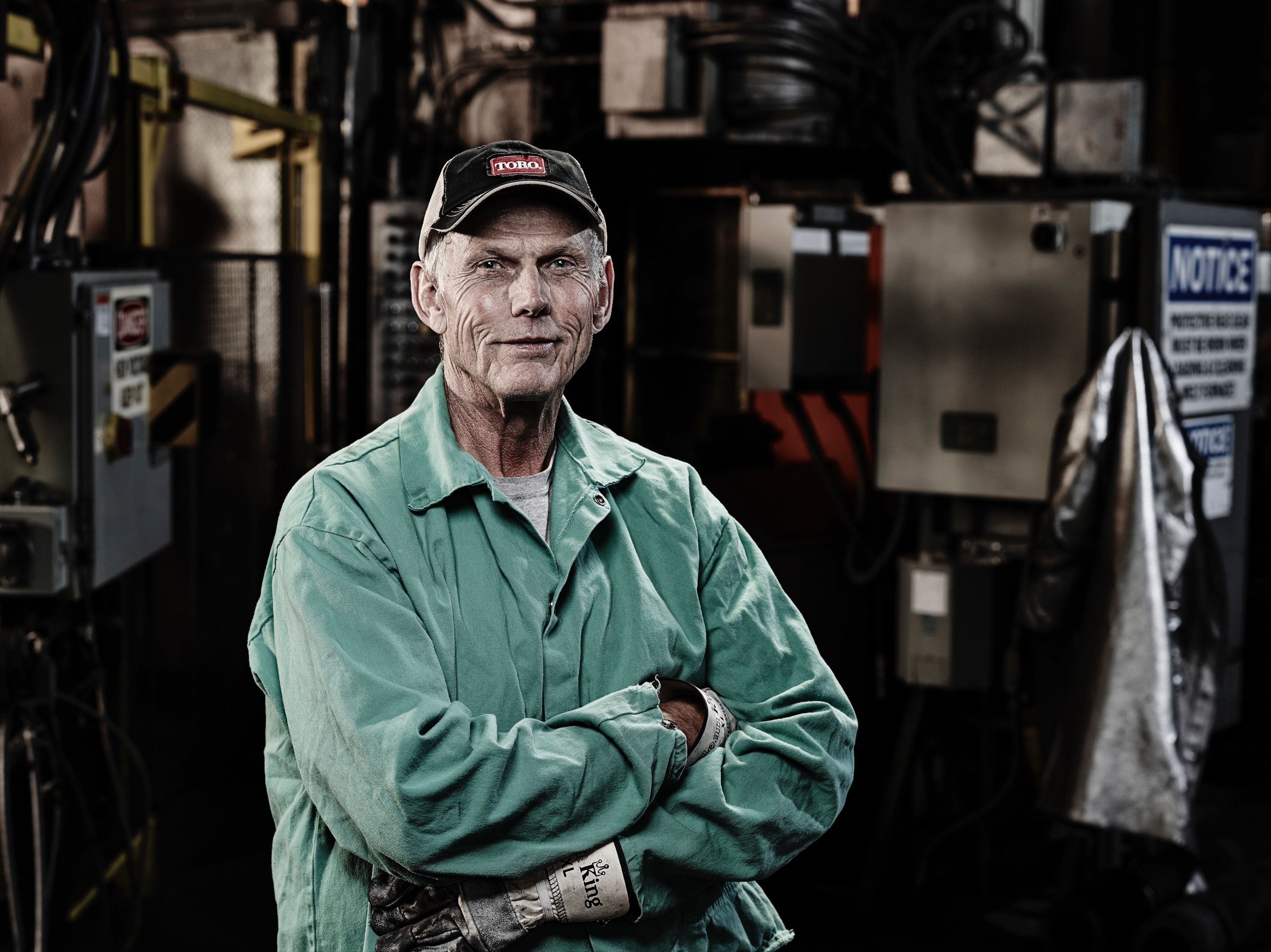 Industrial portrait Windom_434_ipad.jpeg