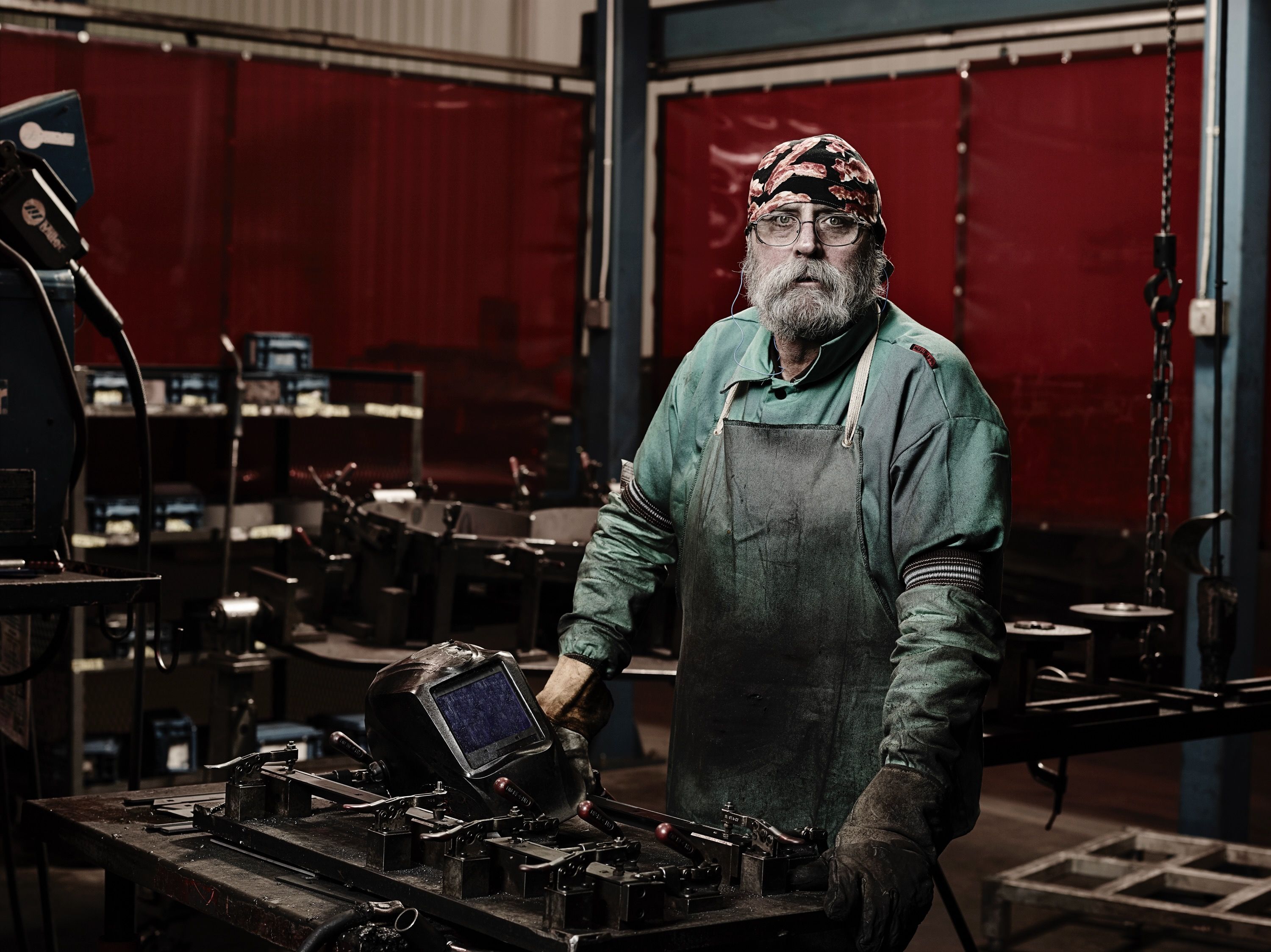 Industrial portrait Windom_677_ipad.jpeg