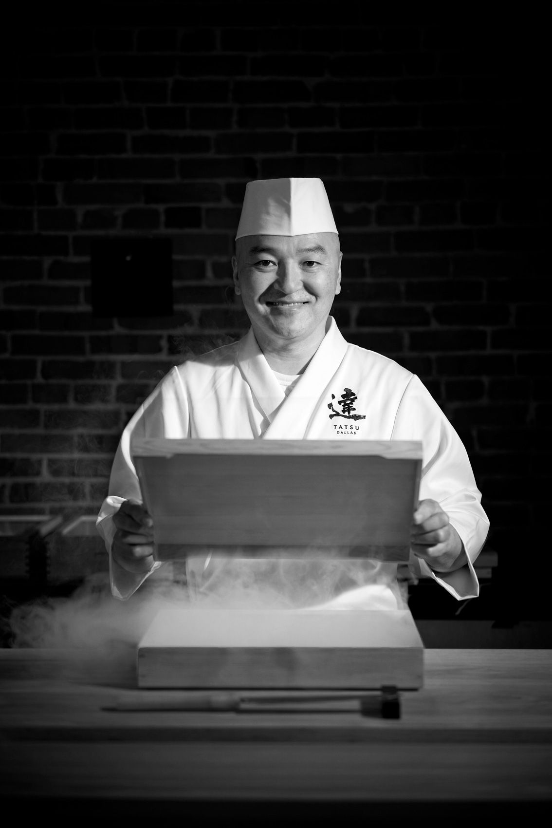 TATSU-Dallas-Chef-Portrait-E-BW.jpg