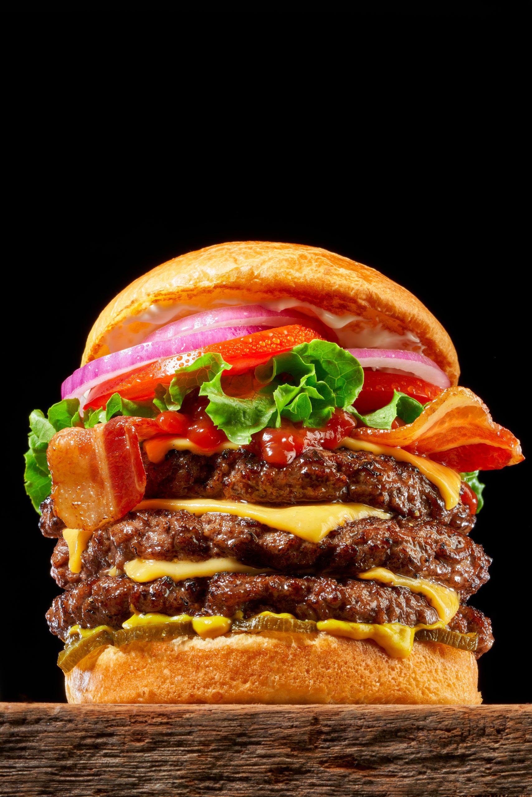 Kevin-Marple-Triple-Bacon-Cheeseburger_2129-E.jpg