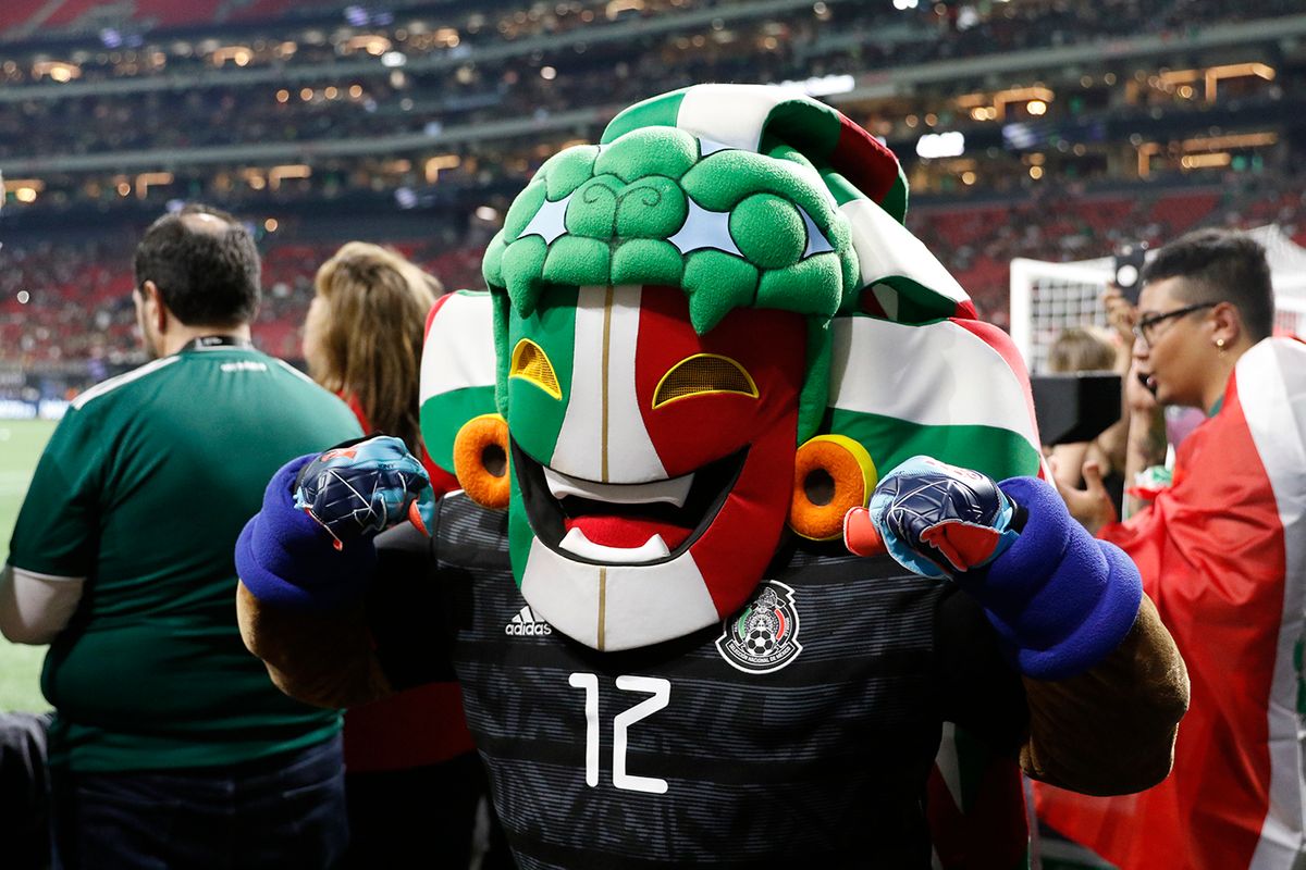 Fans In The Stands-8074.JPG