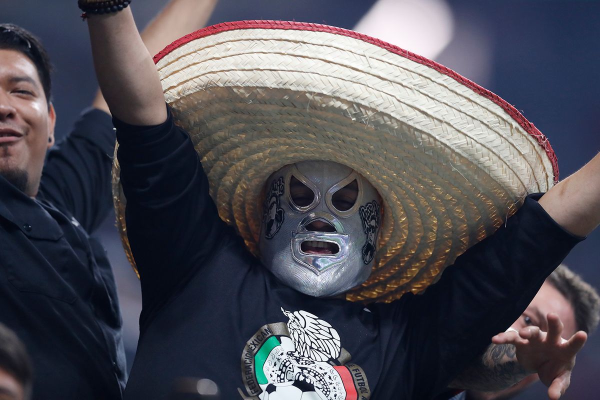 Fans In The Stands-8641.JPG