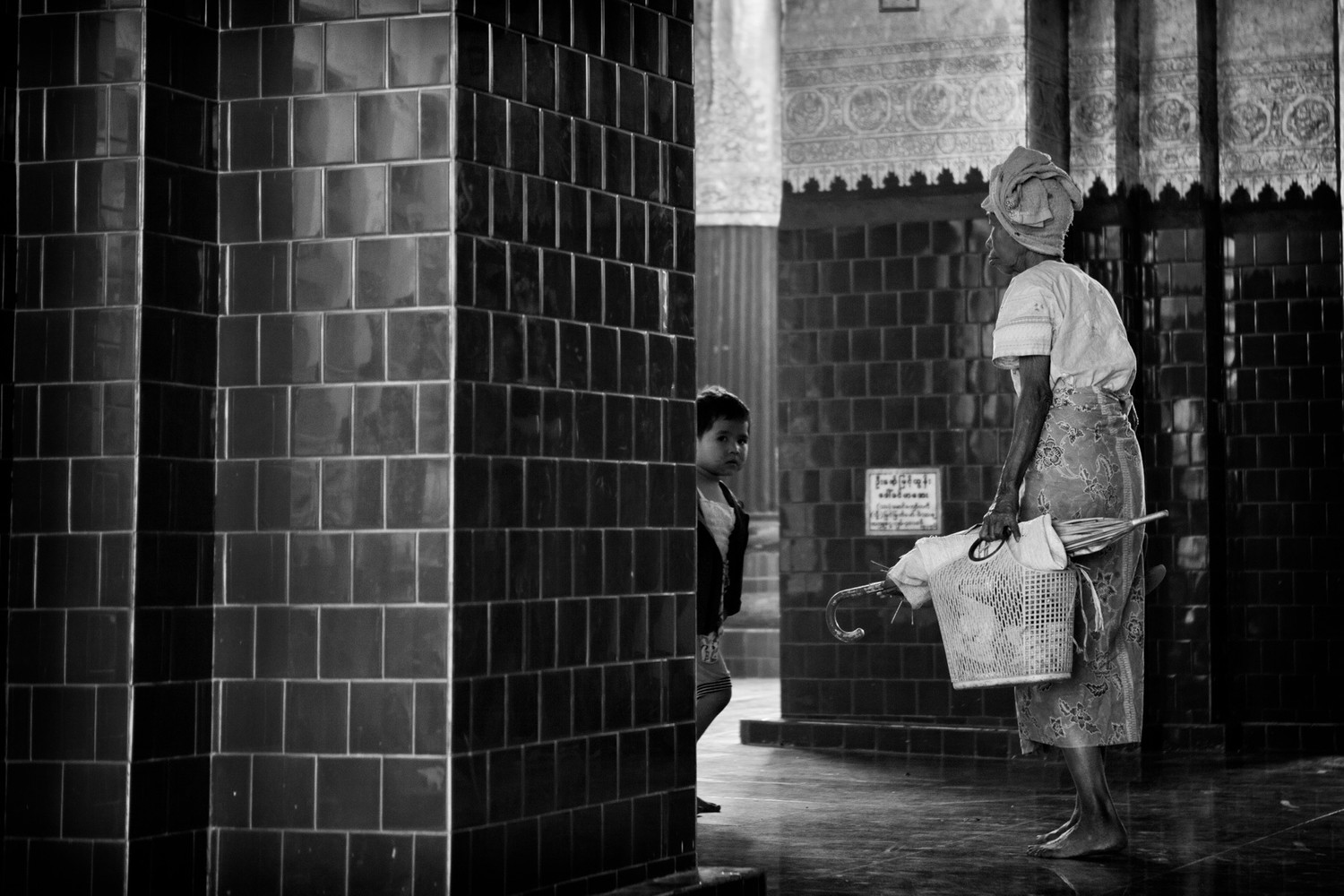 1r20110218_mandalay_502_edit