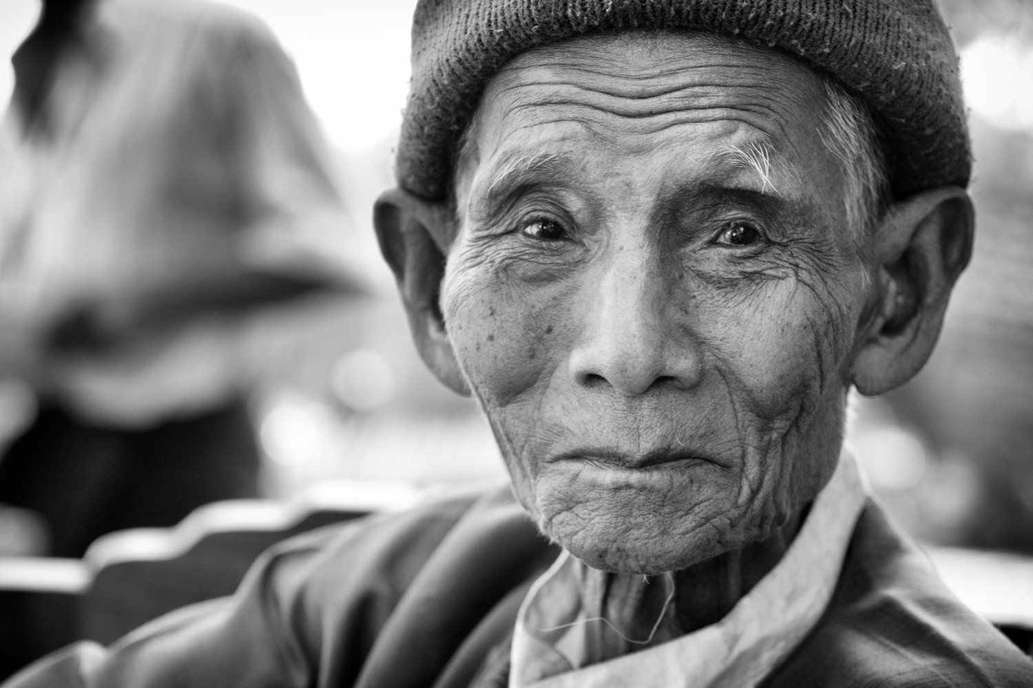 1r20110218_mandalay_425