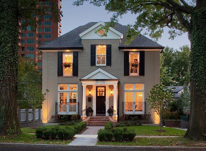 Ladue News Magazine  /  McKeague residence