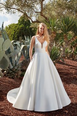 EK1421_Becca_full.jpg