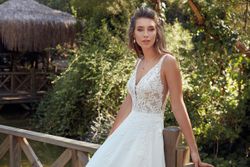 EK1455_Kimberly_close2_image.jpg