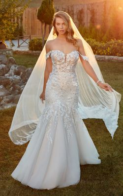 EK1503_Claire_full2_veil_web_1-600x960.jpg