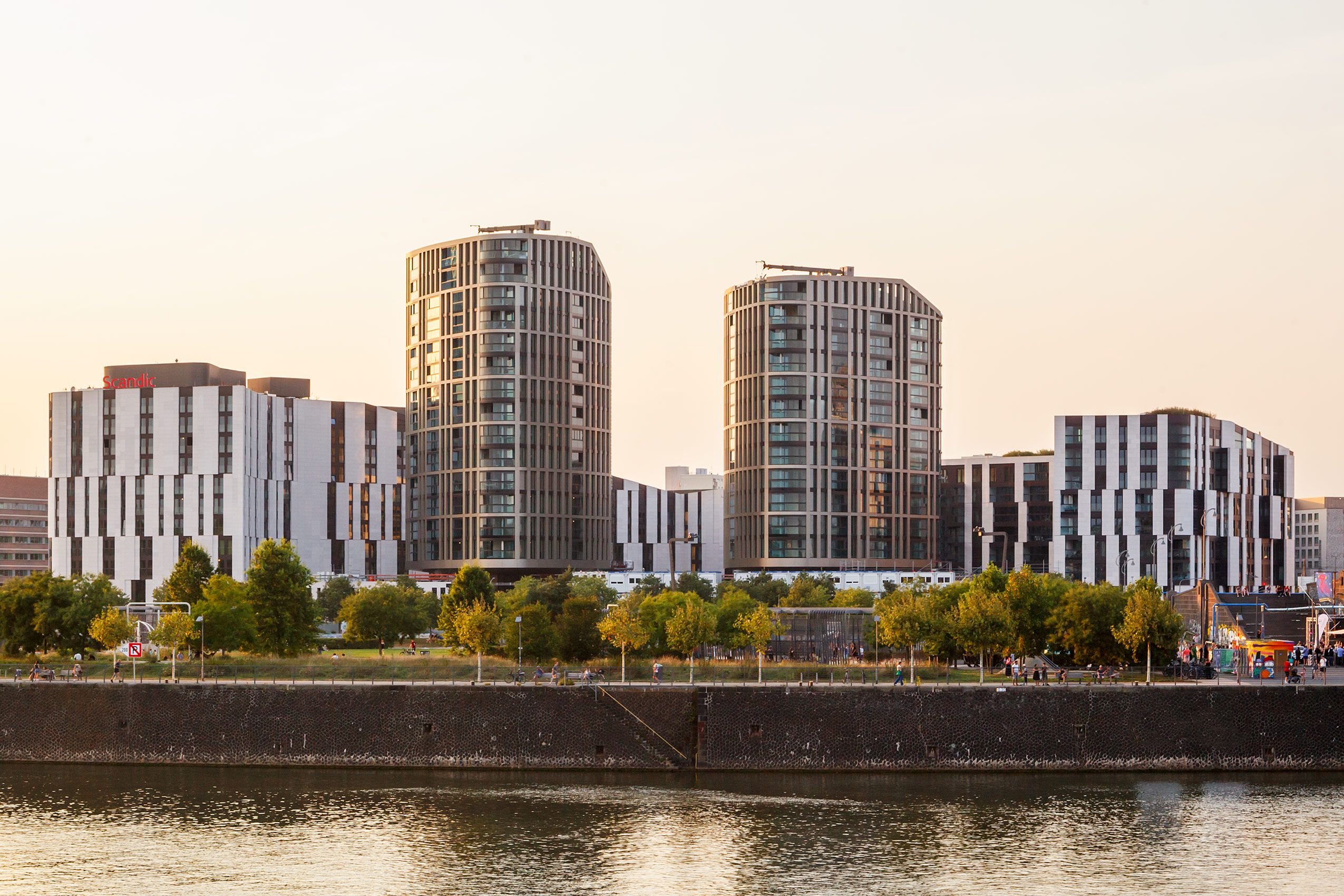 Hafenpark Quartier, Frankfurt 2024