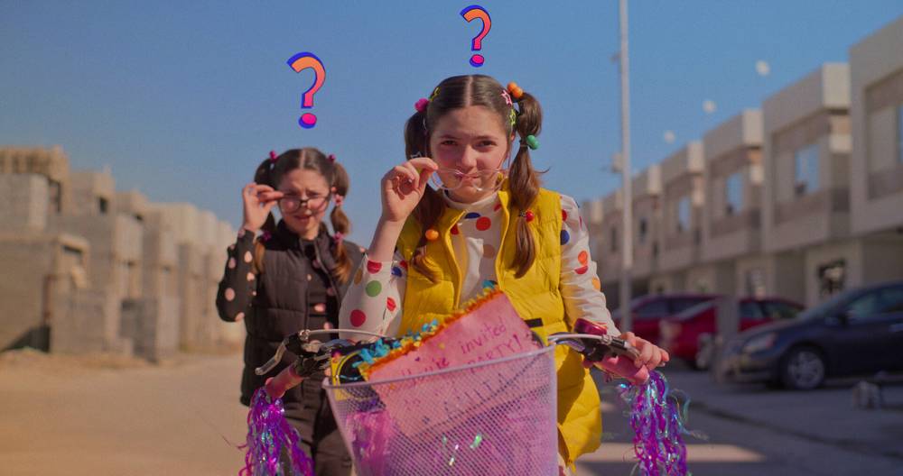 FISH_OUT_OF_TOWN_STILL_2.jpg
