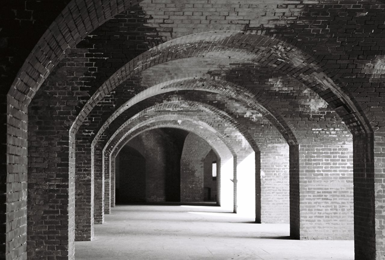 Fort Point Arches_1280x850_L8.jpg