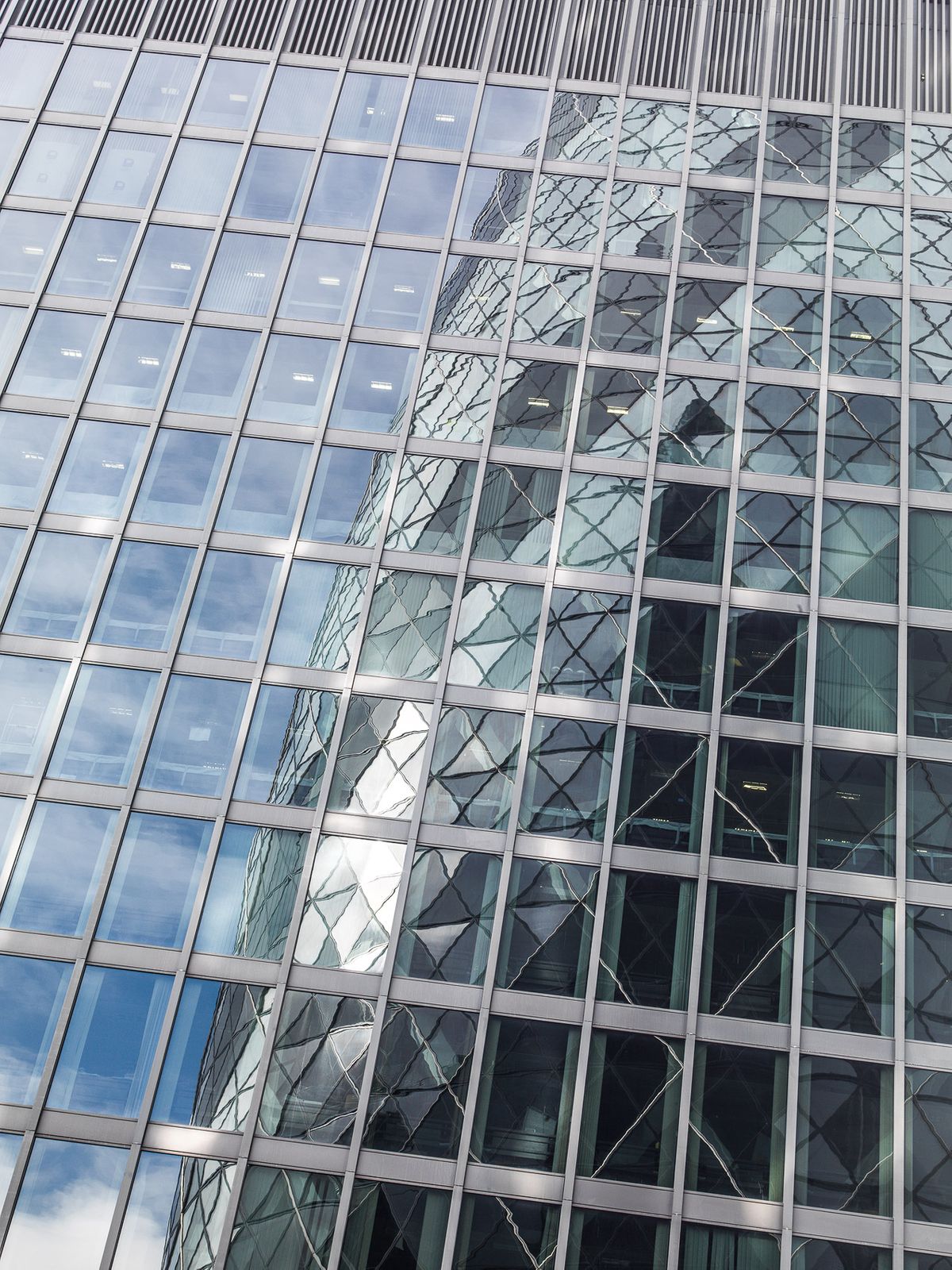 THE GHERKIN, NORMAN FOSTER   SWISS TOWER, STUDY 9, LONDON, ENGLAND, 2018