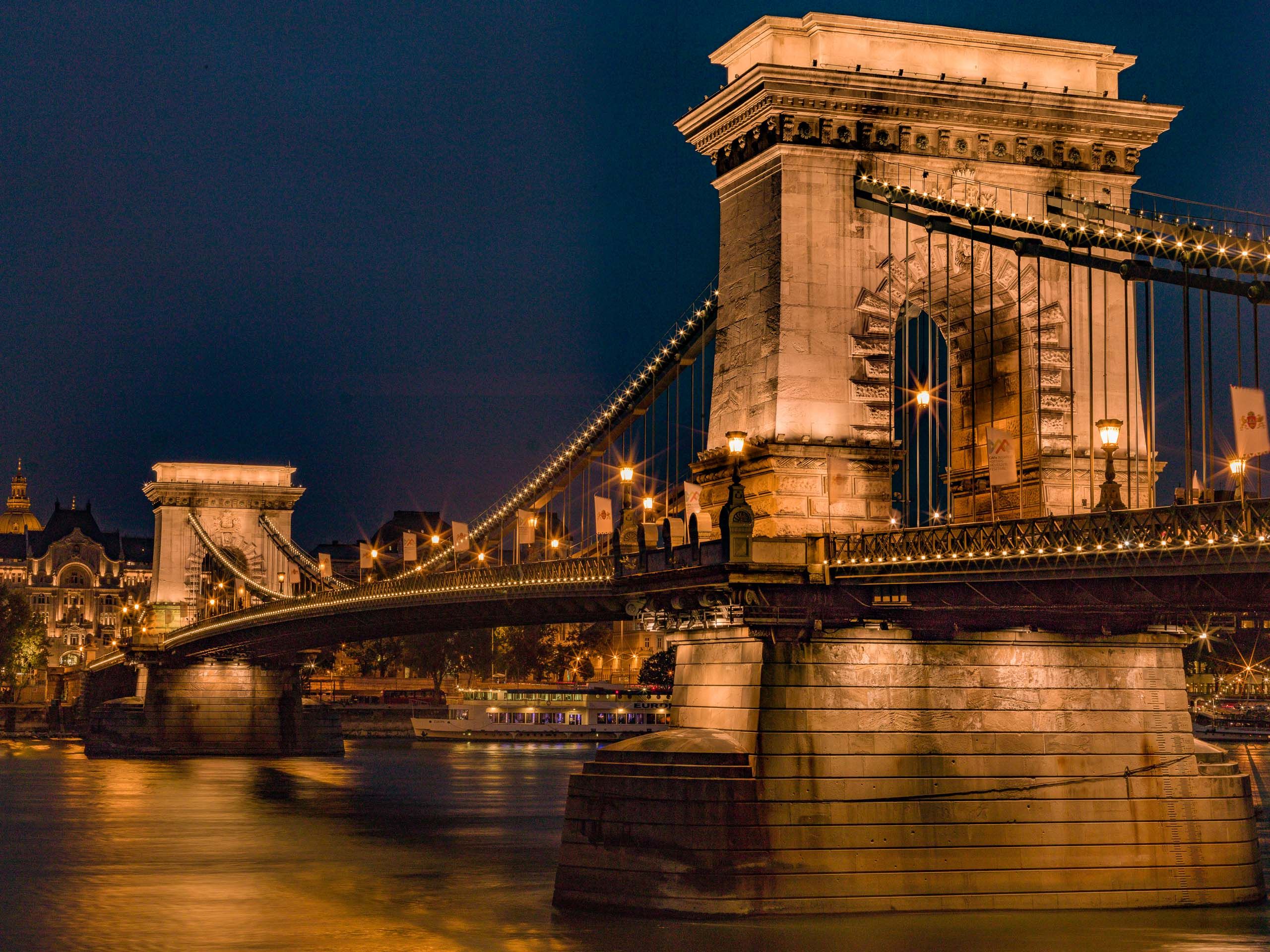 Chain Bridge over the Danube Budapest