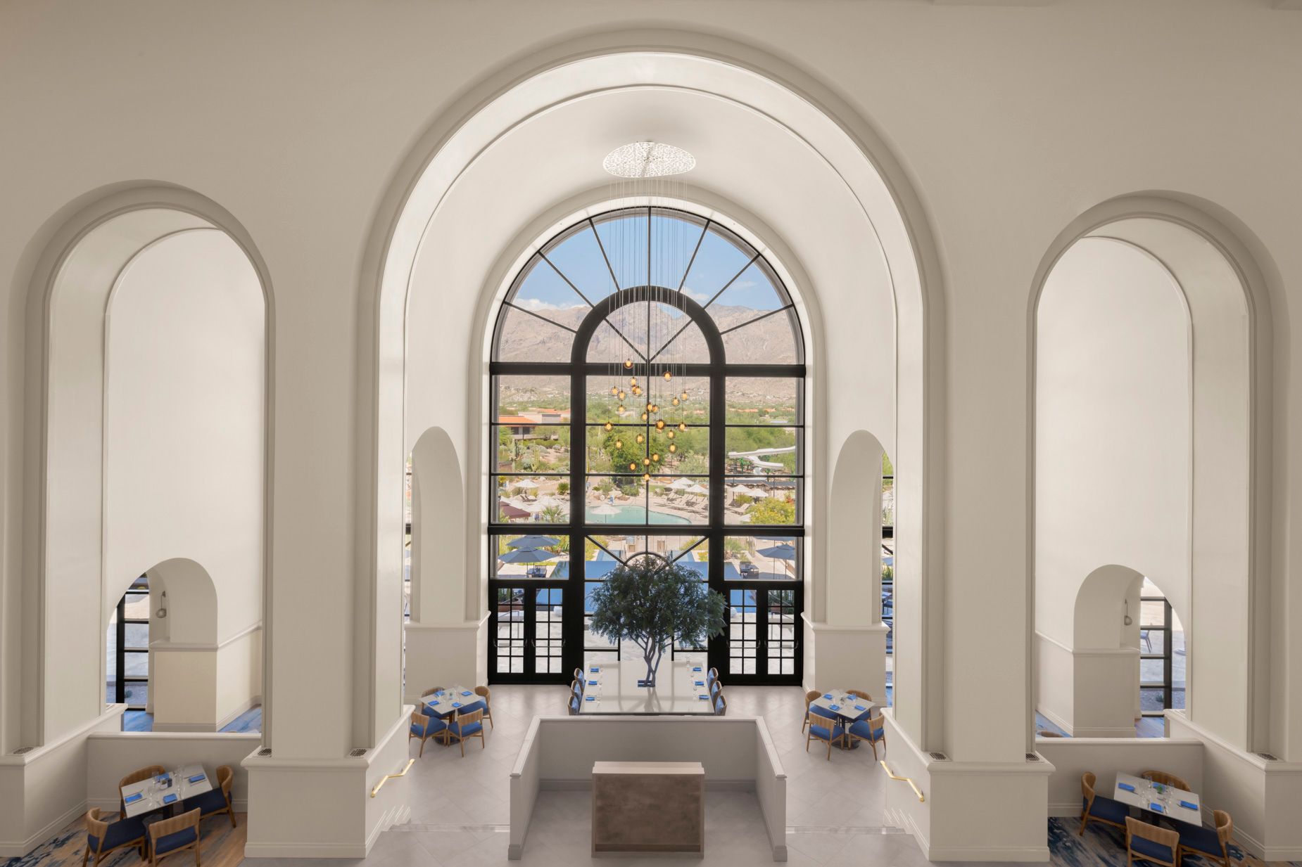 TUSWI_24_Catalina_Slcts (1).jpg