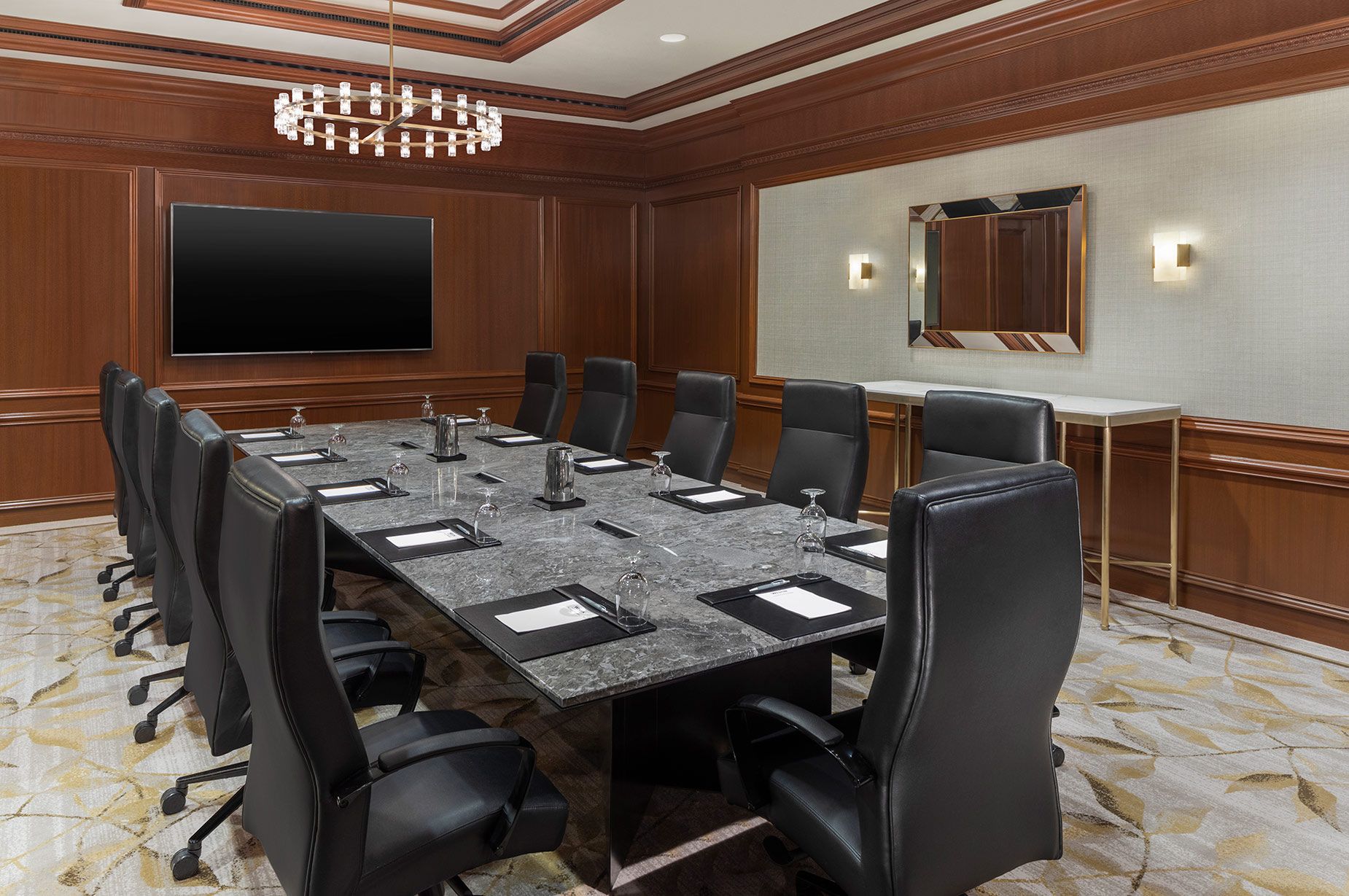 CV_WES_PHLWI_02_Boardroom.jpg