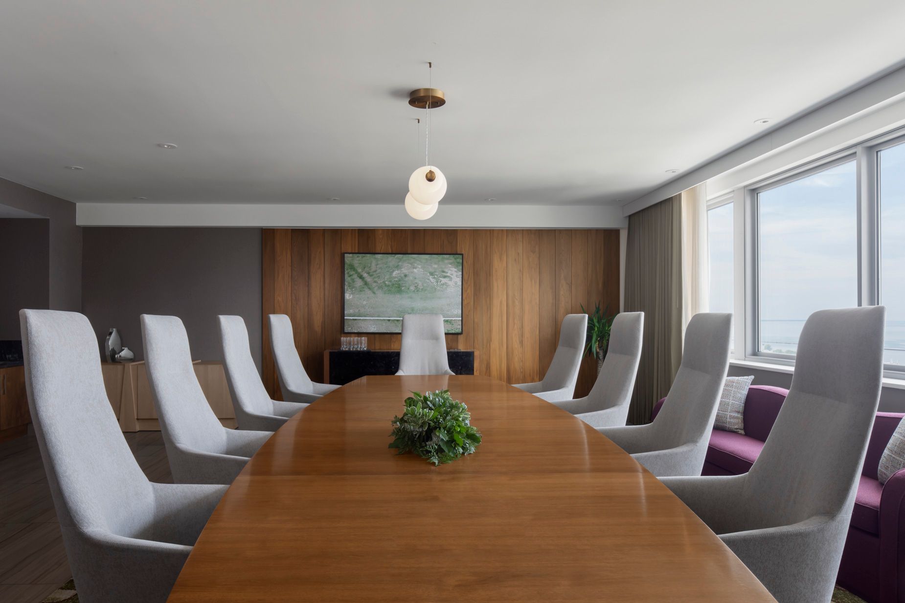 CLEWI_26_Boardroom_Slct.jpg