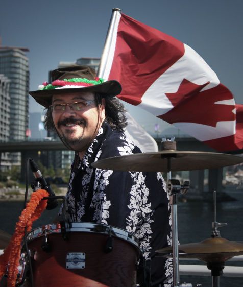 1OZ_patiently_waits_2