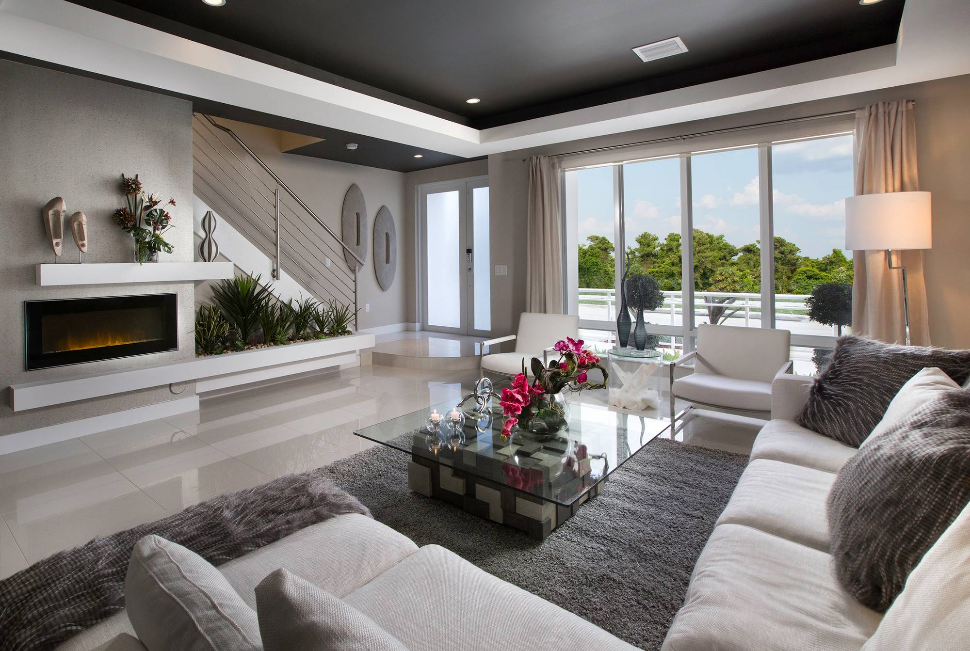 Landmark_Model 1906  C -22272-2.jpg