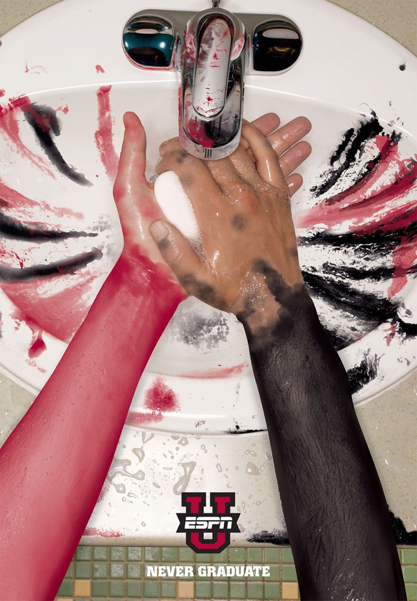 Paint Effects on Arms and Sink