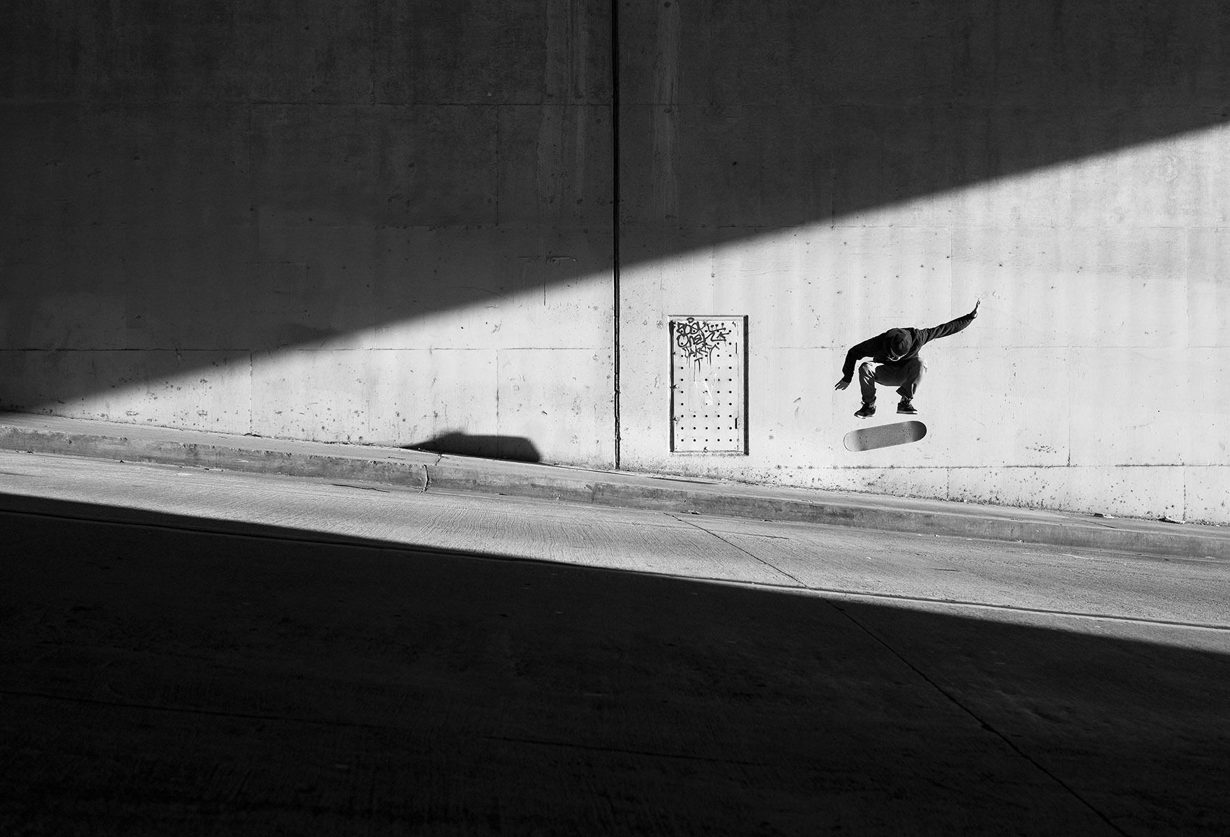 1____kalis_fakieflip_b_w_blabacphoto_l1001189