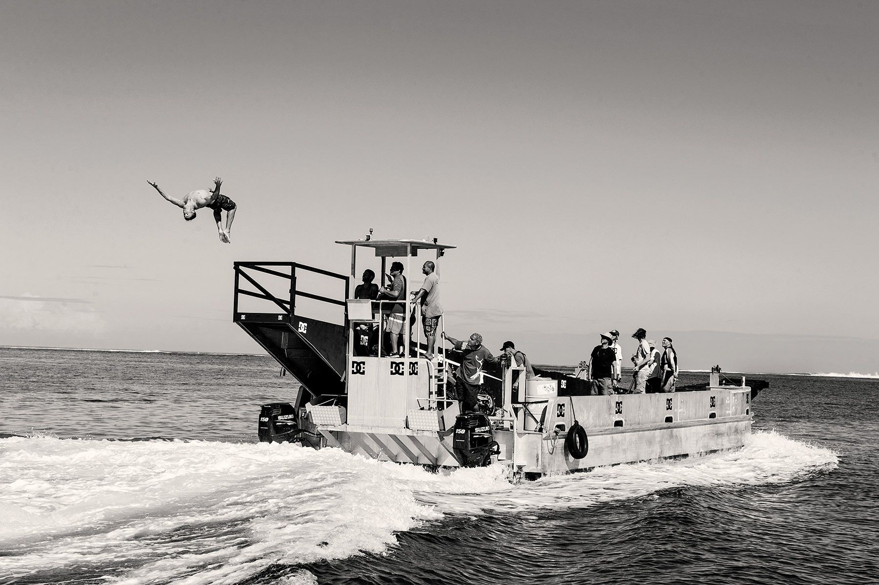 1action_maddo_sepia_6487_bw