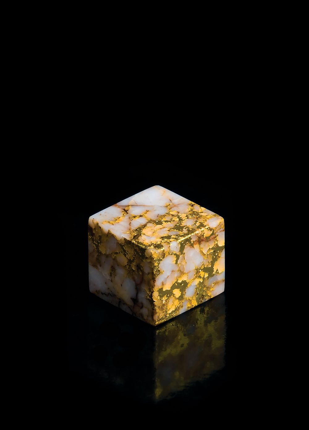 Gold Cube_A4.jpg
