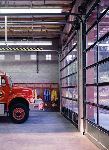 1Dommer_Firehouse_DoorInteri