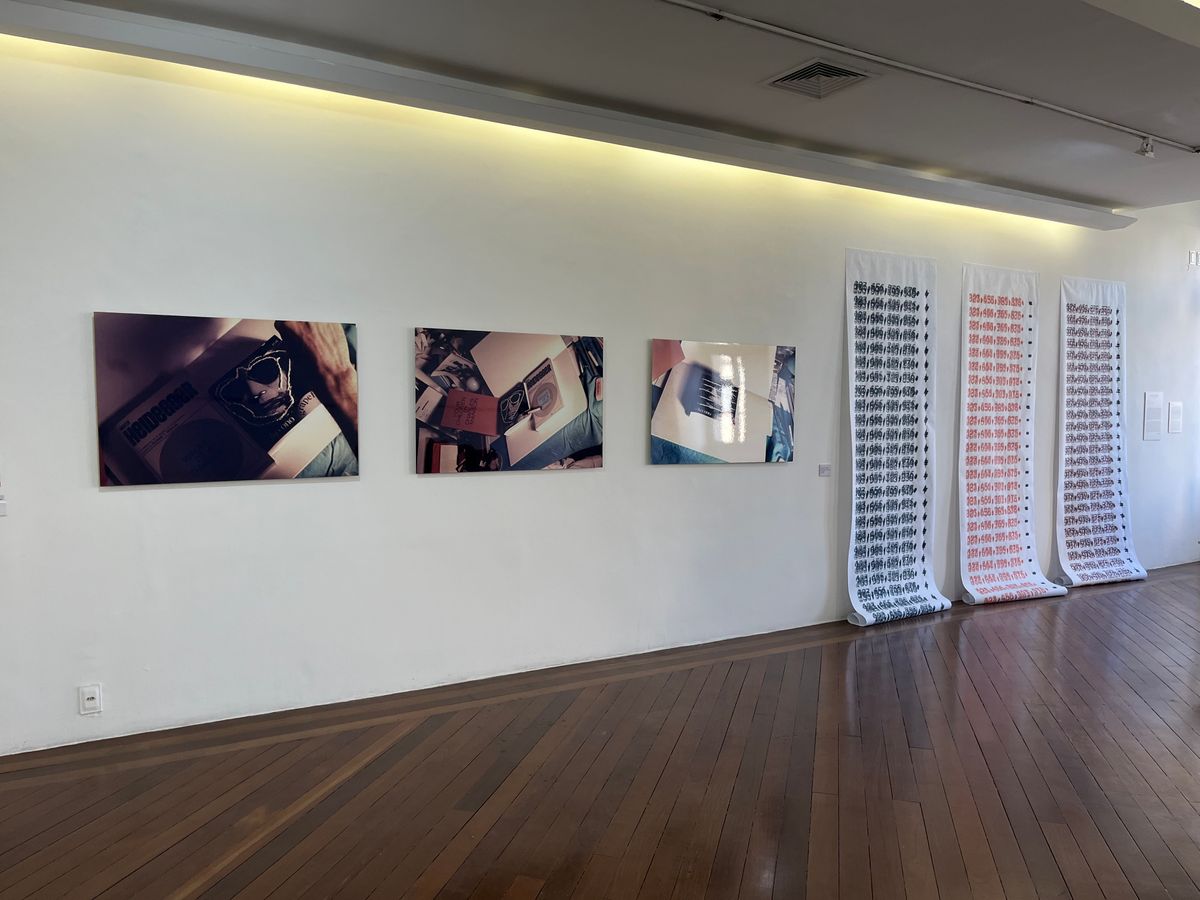 Left images by Helio Oiticica. Right Essa for a Negotiation, Jesús Jiménez.