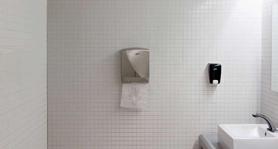 Energy Trace, Hand, El Chopo, Mexico, City. 