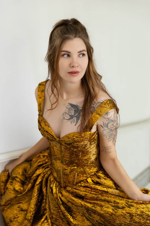 Painterly Editorial Portrait in Amsterdam