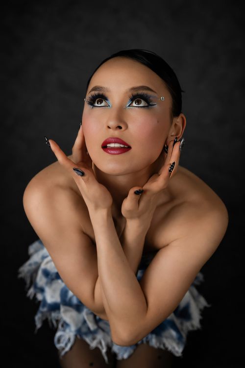 Contortion Artist – Creative Studio Portrait