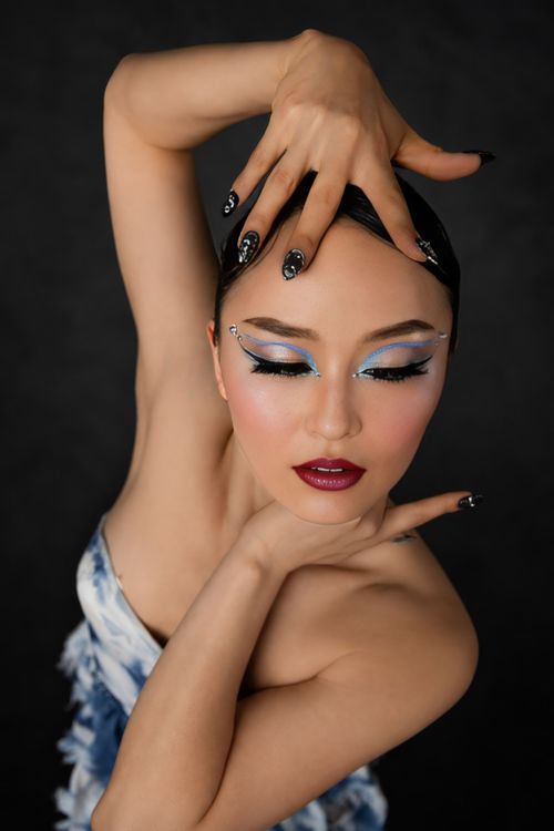 Contortion Artist – Creative Studio Portrait