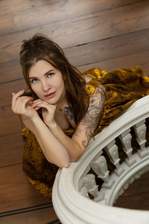 Painterly Editorial Portrait in Amsterdam