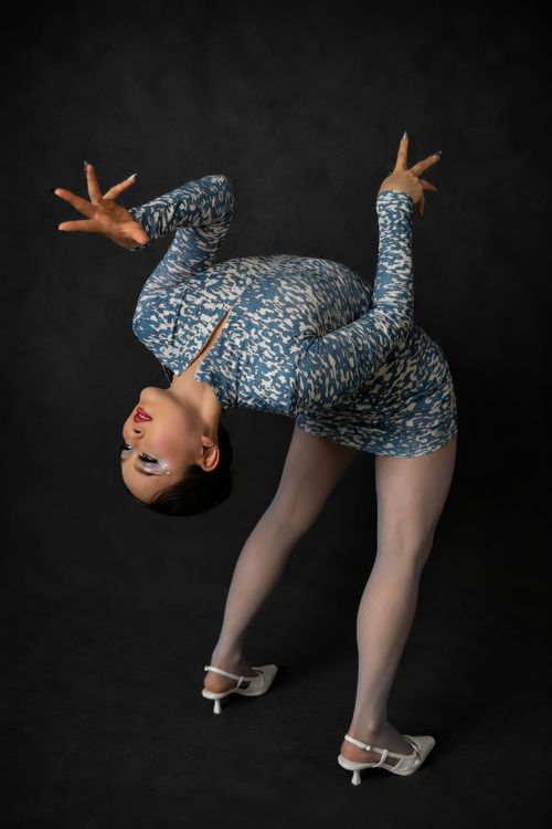 Contortion Artist – Creative Studio Portrait