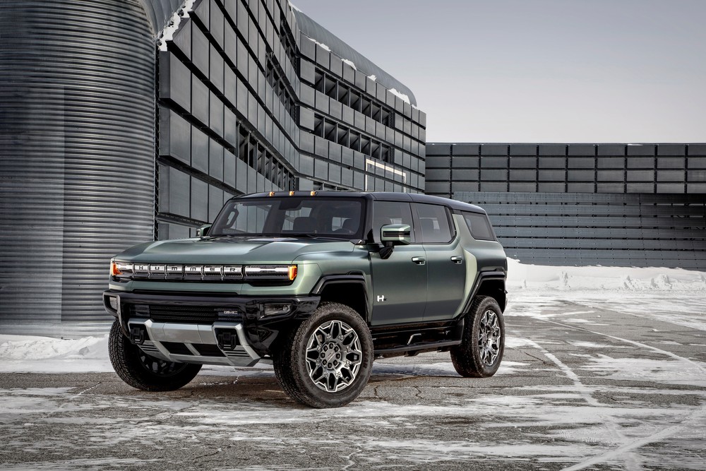 2024-GMC-HUMMER-EV-SUV-004 TD FIN copy.jpg
